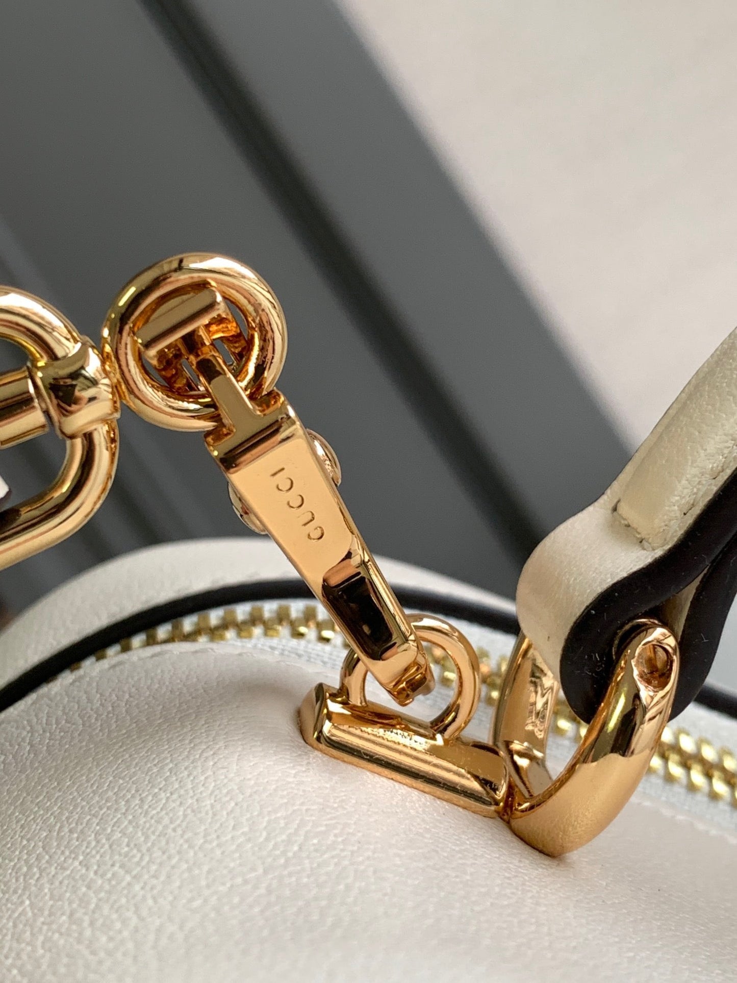 Gucci Blondie Small Top Handle Bag