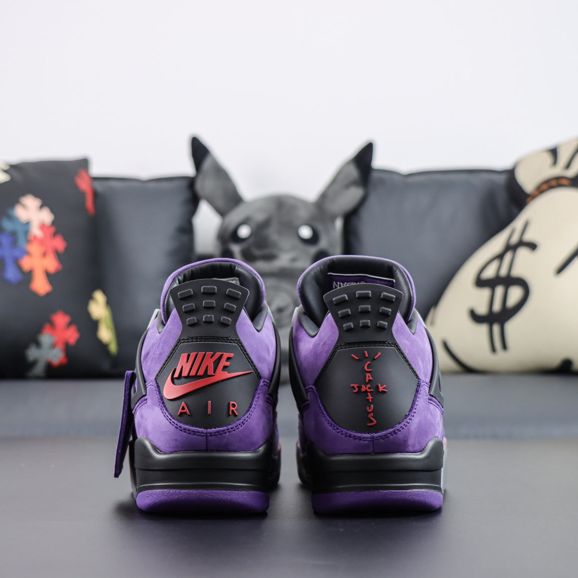 NIKE x Travis Scott Air Jordan 4