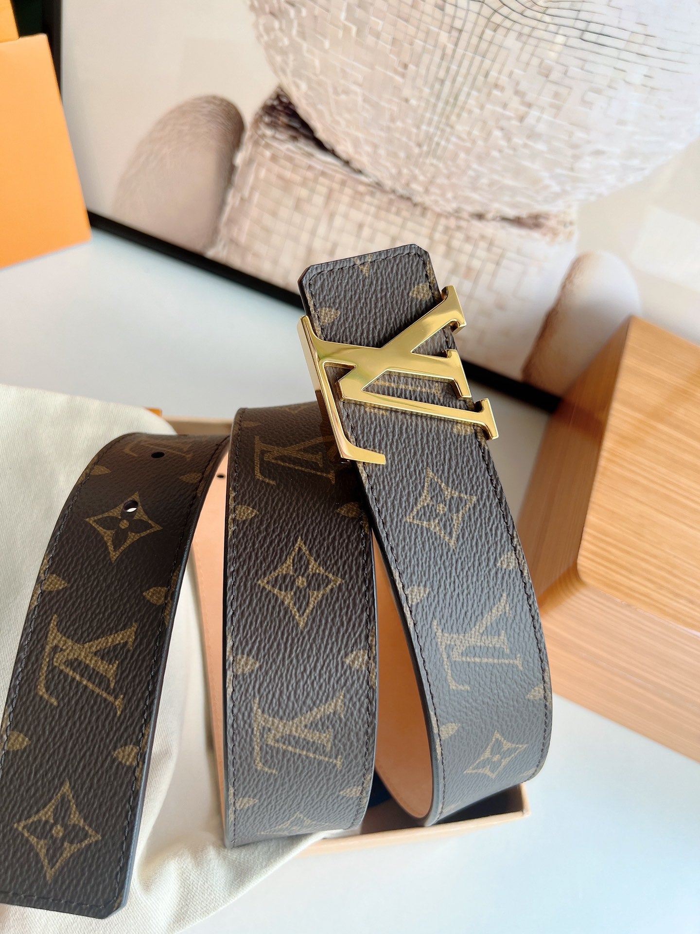 LV Belt