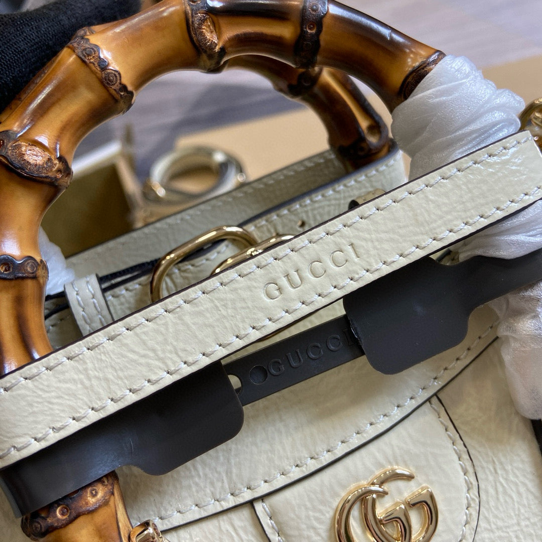 Gucci Diana 27*24*11
